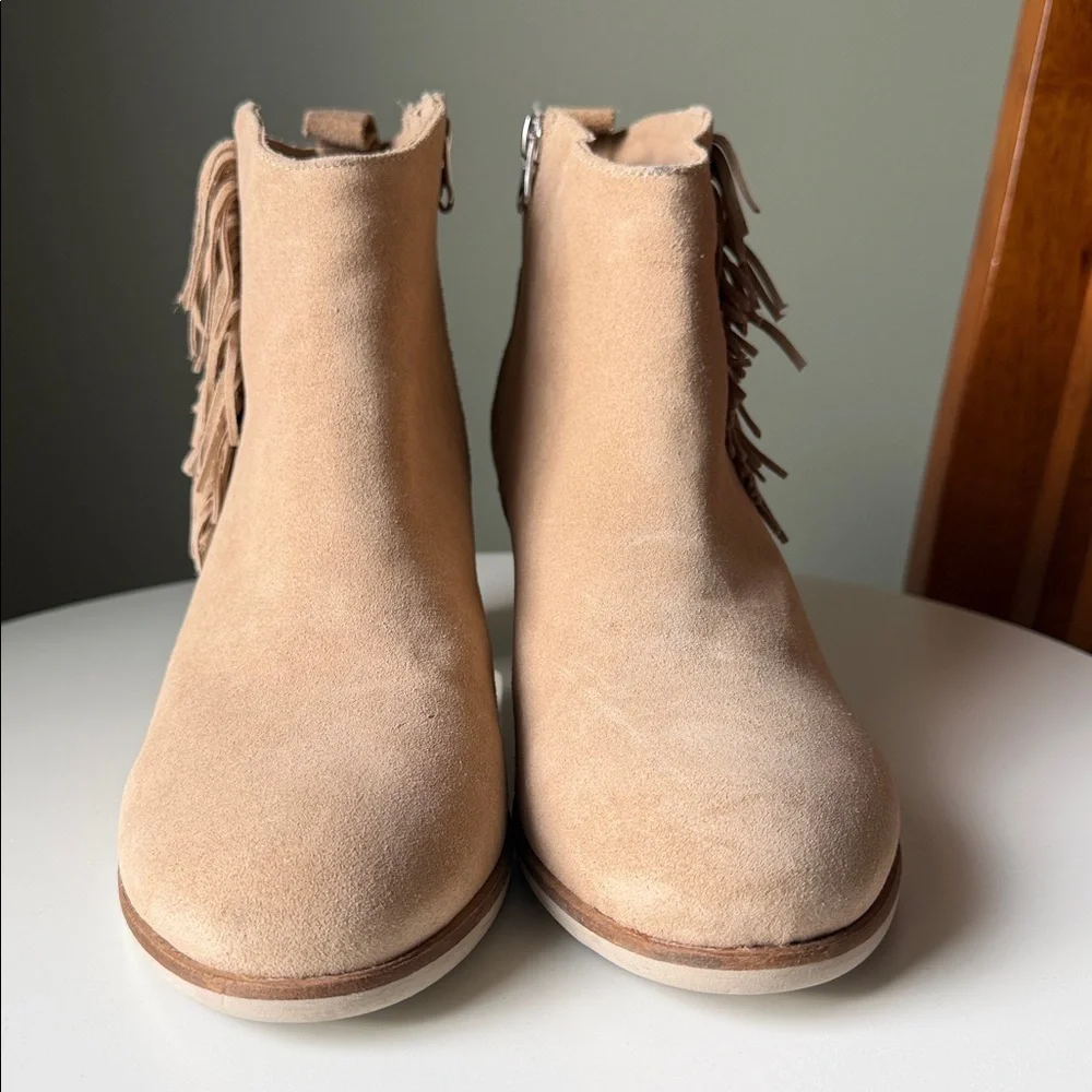Matisse Cloey Beige Suede Fringe Side Zip Ankle Boots Stacked Heel Read